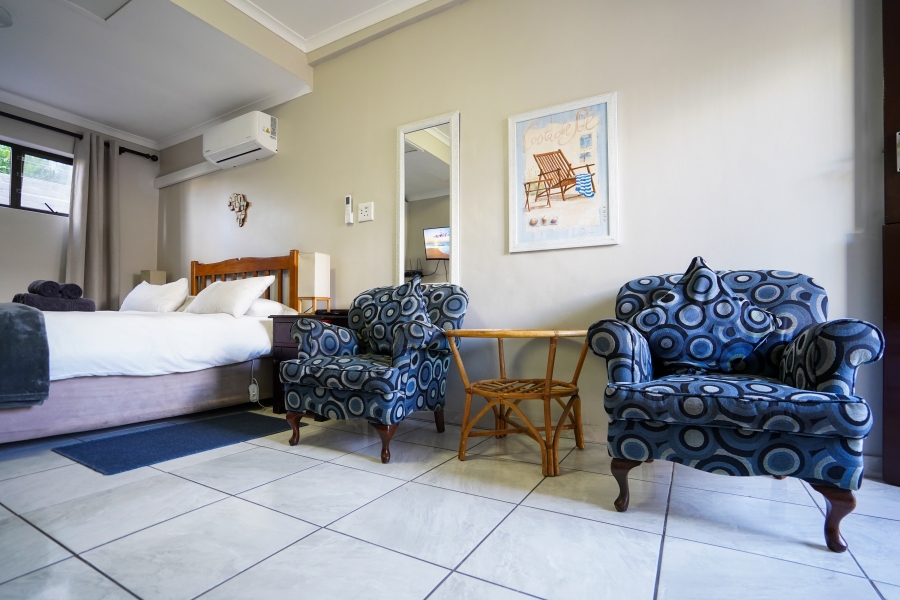 8 Bedroom Property for Sale in Atlantic Beach Golf Estate Western Cape
